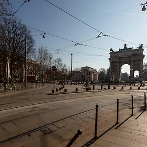 Arch Of Peace Lovely Flat Milan