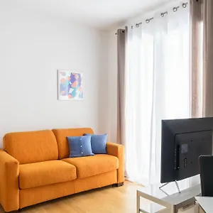 Joivy Sunny 1-bed Flat With Balcony Milan
