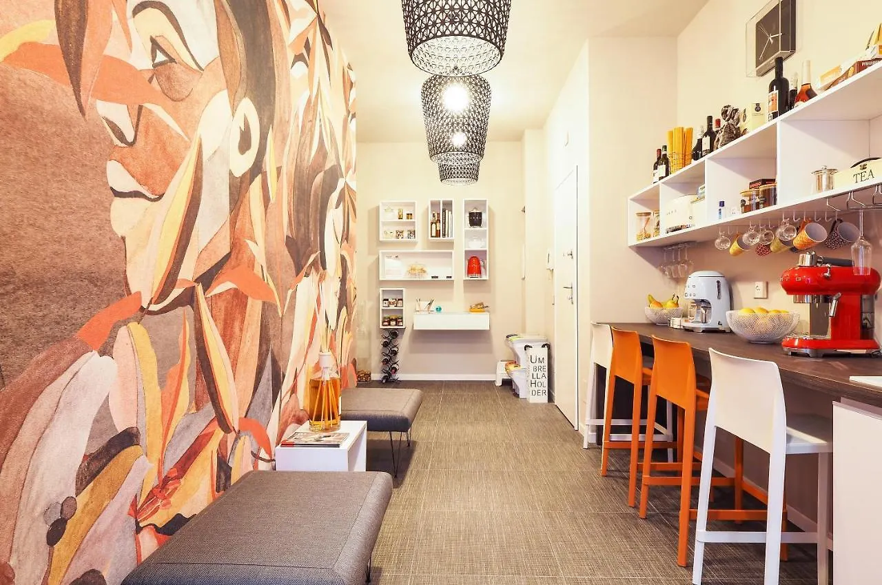 Moscova Luxury B&B Milan 2*,