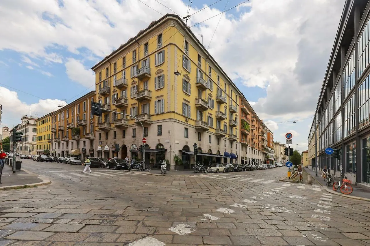 Moscova Luxury B&B Milan 2*,